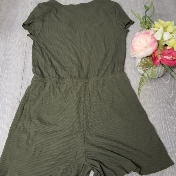 Derek Heart romper - Picture 6 of 8